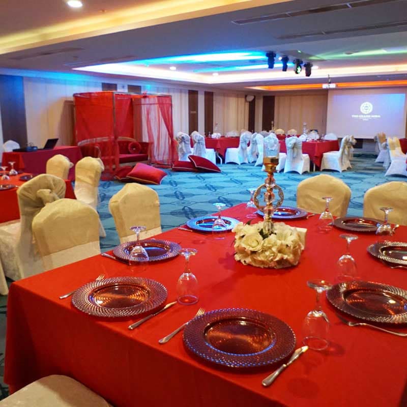 En mutlu gününüzü The Grand Mira Business Hotel'in balo salonunda gerçekleştirmek ister misiniz?
